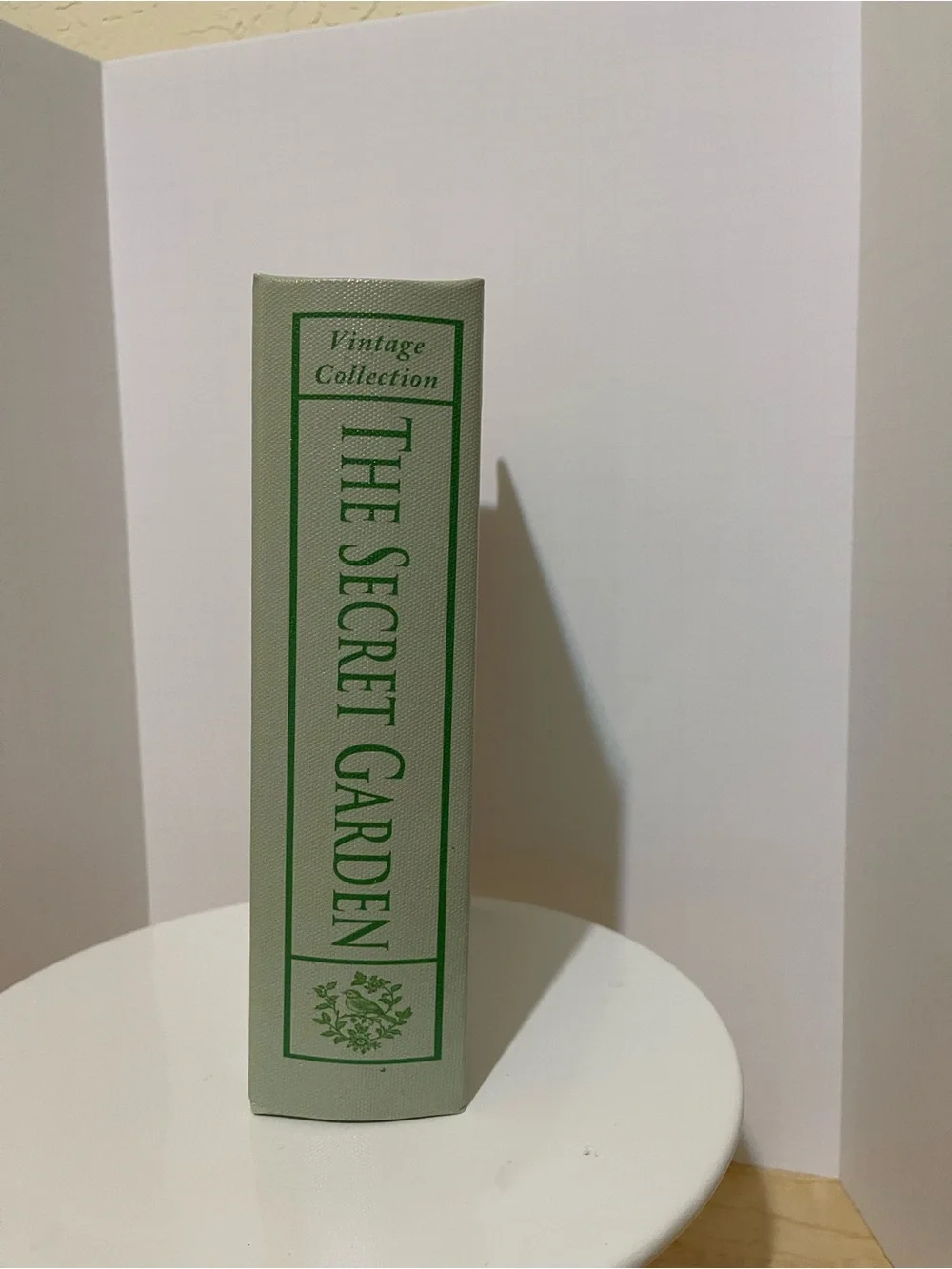 The Secret Garden Jewelry Box Book - NWT **